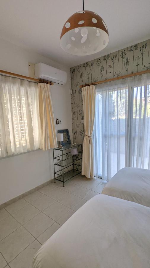 Stylish Garden Apartment At Paphos Harbour 외부 사진
